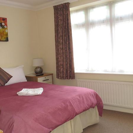 Montrose Guest House Romford Ngoại thất bức ảnh