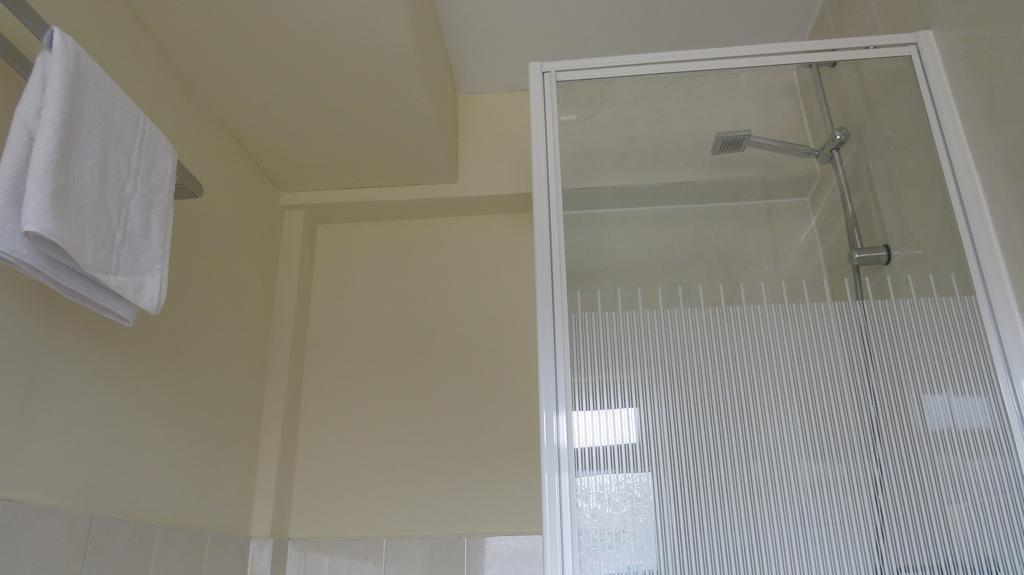 Montrose Guest House Romford Ngoại thất bức ảnh