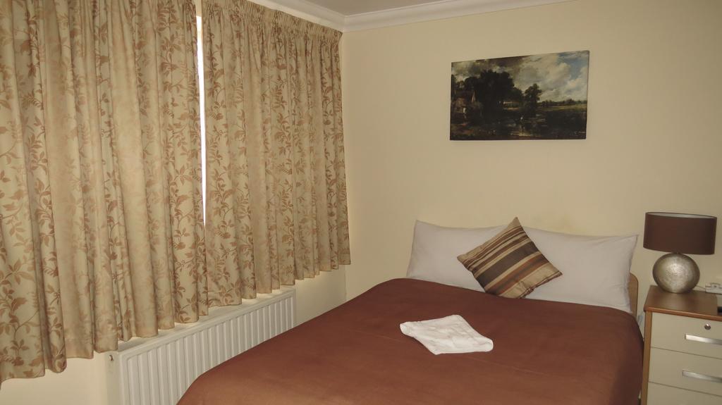 Montrose Guest House Romford Ngoại thất bức ảnh