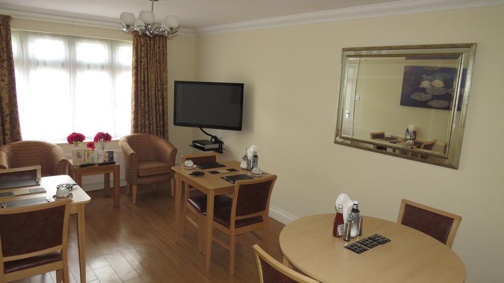 Montrose Guest House Romford Ngoại thất bức ảnh