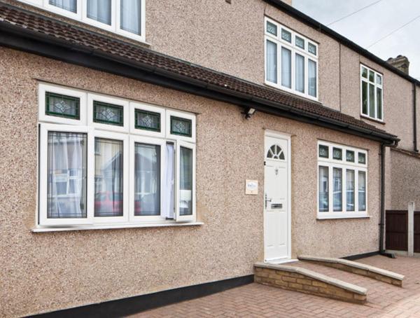 Montrose Guest House Romford Ngoại thất bức ảnh